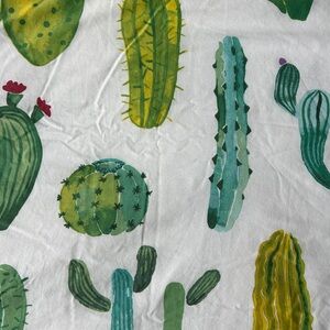 Simons Maison Green and Yellow Botanical queen duvet cover and 2 pillow cases